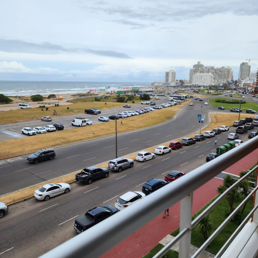 Venta - 1 dormitorio, primera línea de la Brava