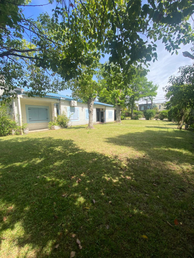 Venta - Casa en oportunidad en Marly