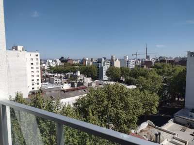 Alquilo Cordón Sur 2 Dormitorios excelente estado !!