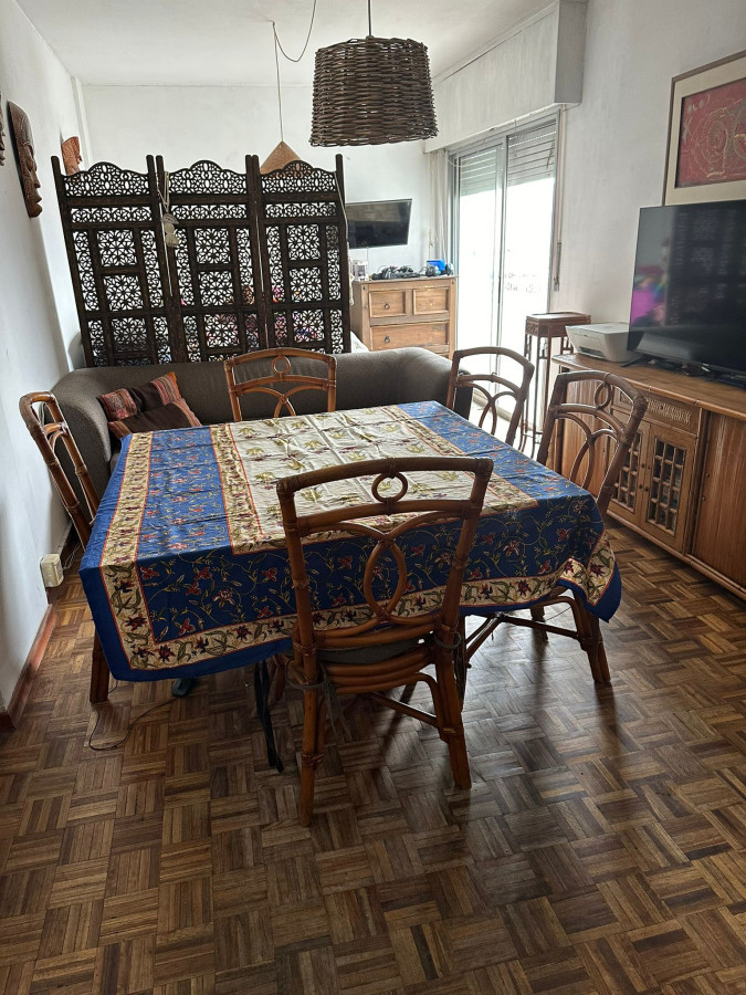Venta apartamento en Pocitos 2 dormitorios Oportunidad