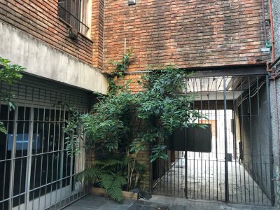 Vendo Casa 6 Dormitorios  en Pocitos