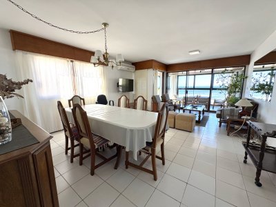 Apartamento Frente al Mar en Emir, Peninsula
