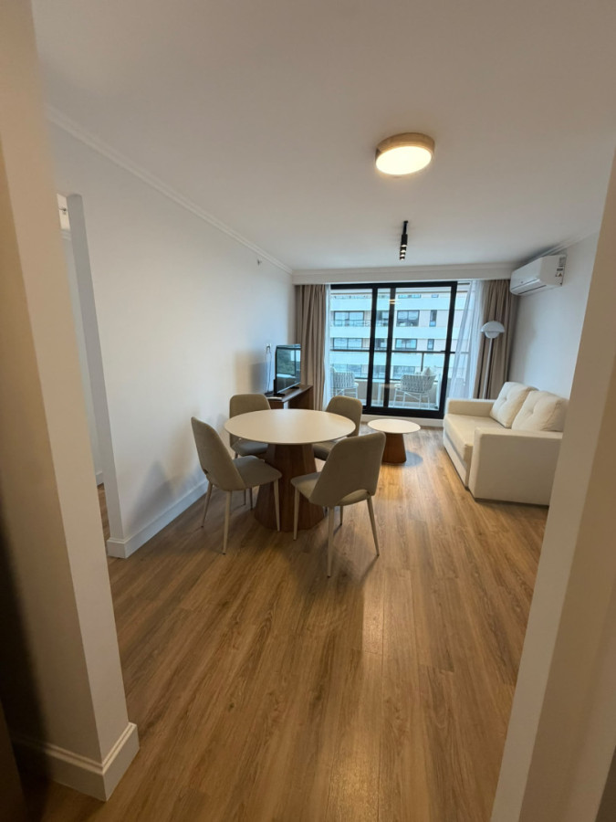 Moderno Apartamento, Alquiler anual 