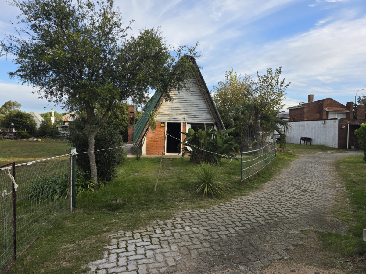 Se alquila Casa en Las Grutas. A 5 cuadras de la playa. 