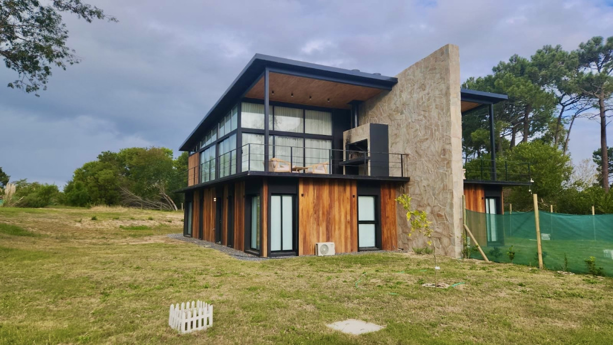 Casa de 3 dormitorios en Barra Verde, La Barra