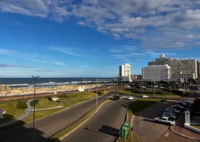 Apartamento en venta primera línea
