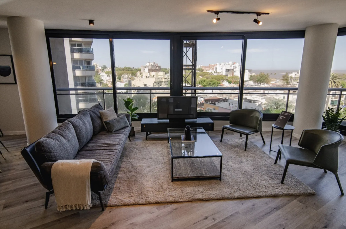 Vivir en altura - Venta Ap.Buceo 2D 1B Garage vista al mar piso 24 Amenities