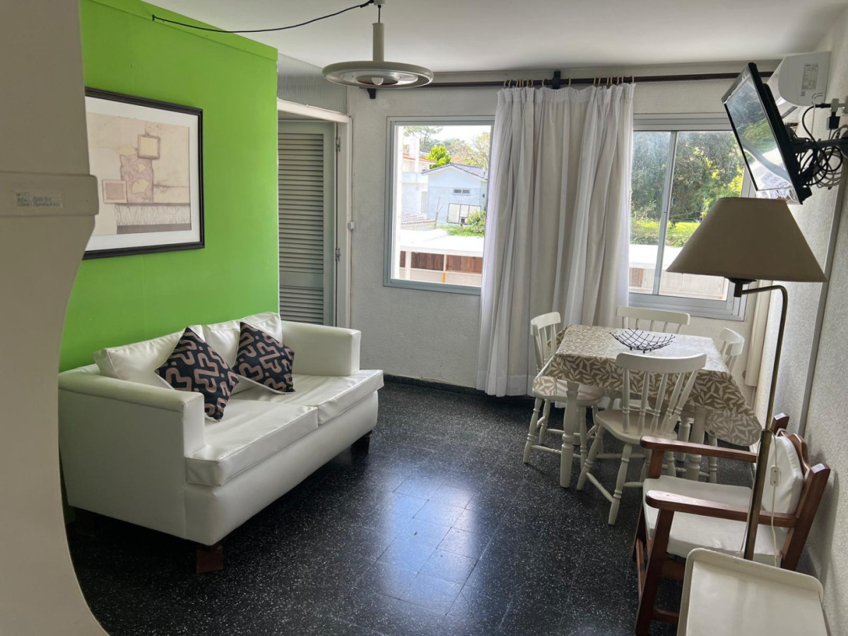 ALQUILER ANUAL 1 Dormitorio y medio Mansa Punta del Este
