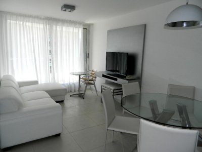 Apartamento en Peninsula, 2 dormitorios *