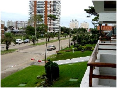 Apartamento en Brava, 1 dormitorios *