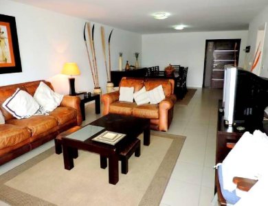 Apartamento en Brava, 3 dormitorios *