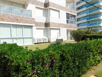 Apartamento en Brava, 1 dormitorios *