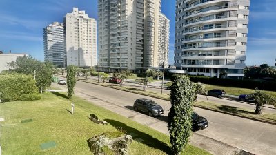 Apartamento en Brava, 1 dormitorio con garaje