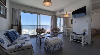 Excelente vista al Puerto y Brava !!! 