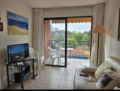 Apto 2 dorms - A mts Playa Brava