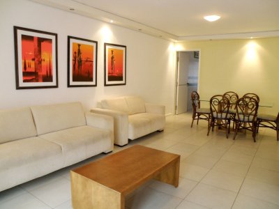 Apartamento en Peninsula, 3 dormitorios *