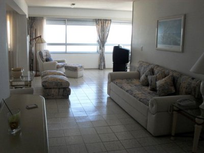 Apartamento en Peninsula, 2 dormitorios *