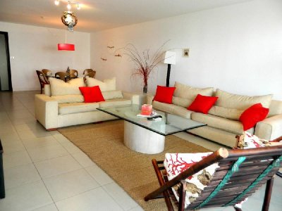 Apartamento en Brava, 3 dormitorios *