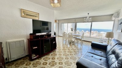 Apartamento Torre Verona 2 dorms y medio, 90m2 Próximo al Puerto