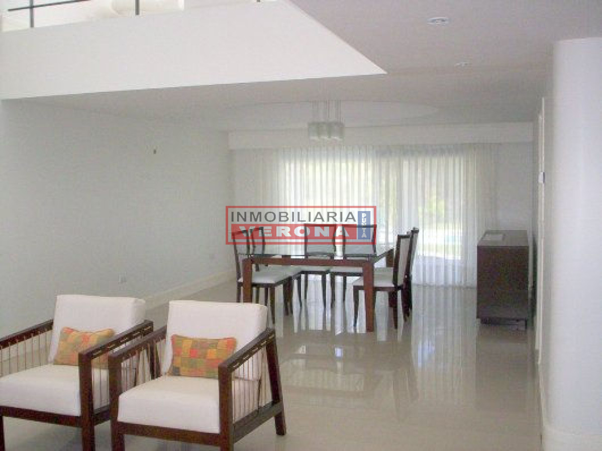 Beverly Hills - GoPunta - Portal Inmobiliario de Punta del Este - Maldonado