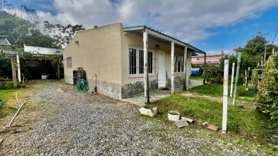 Oportunidad, 2 casas en mismo padrón!