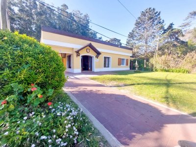 Casa 3 Dormitorios Barbacoa Pinares - Punta del Este