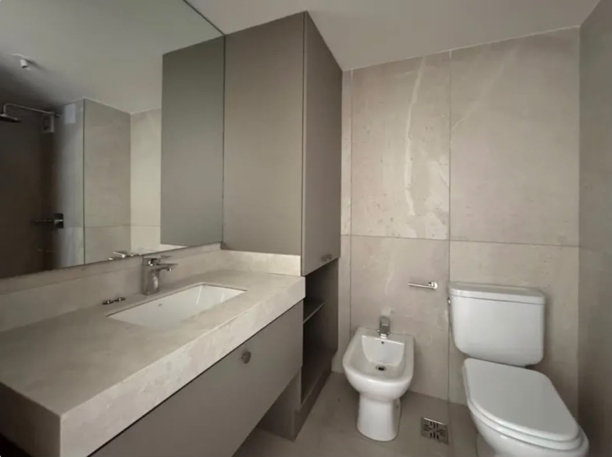 Apartamento en alquiler 1 dormitorio con cochera en Ventura Tower Carrasco