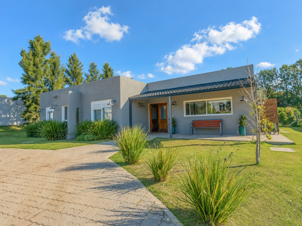 Casa En Venta Colinas De Carrasco 