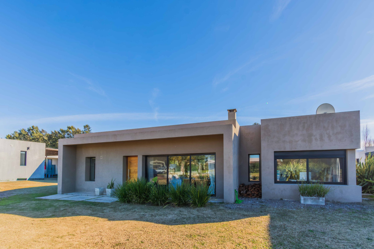 Casa en venta 3 dormitorios en Colinas de Carrasco