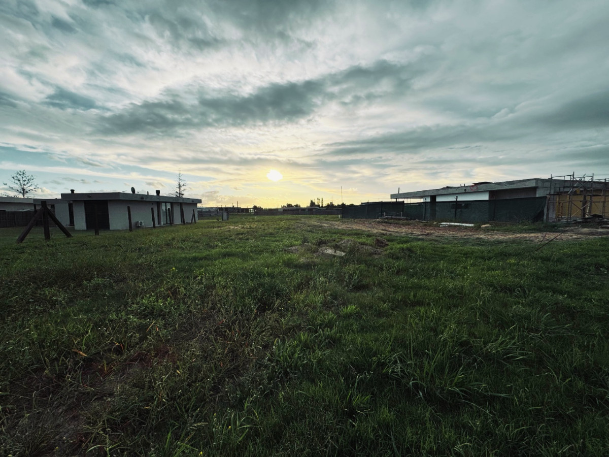 Terreno en venta en Barrio La Juana sobre el lago