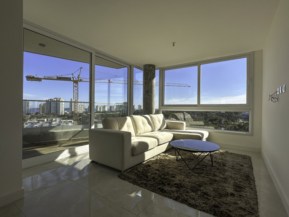 Apartamento Tres Dormitorios con Vista Panorámica en View II Aidy Grill, en Venta