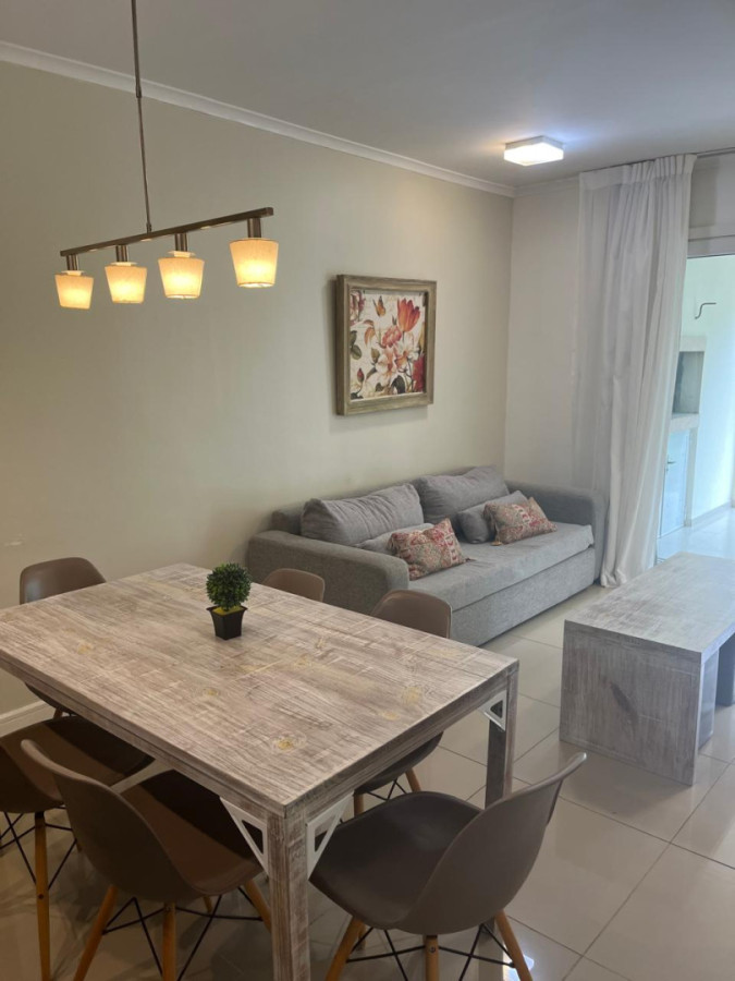 Apartamento Un Dormitorio Central vista al lago en Green Park II Complejo Solanas en Venta