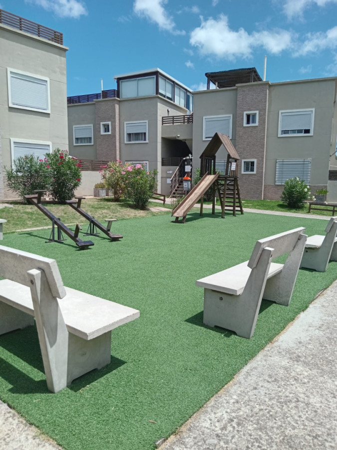 Venta apto excelente dos dormitorios Casa Morada