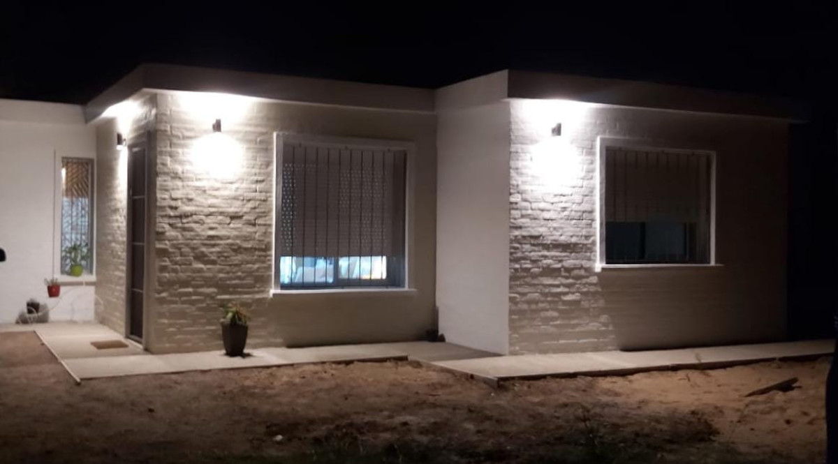 CASA A ESTRENAR EN BARRIO 4 H PH MALDONADO