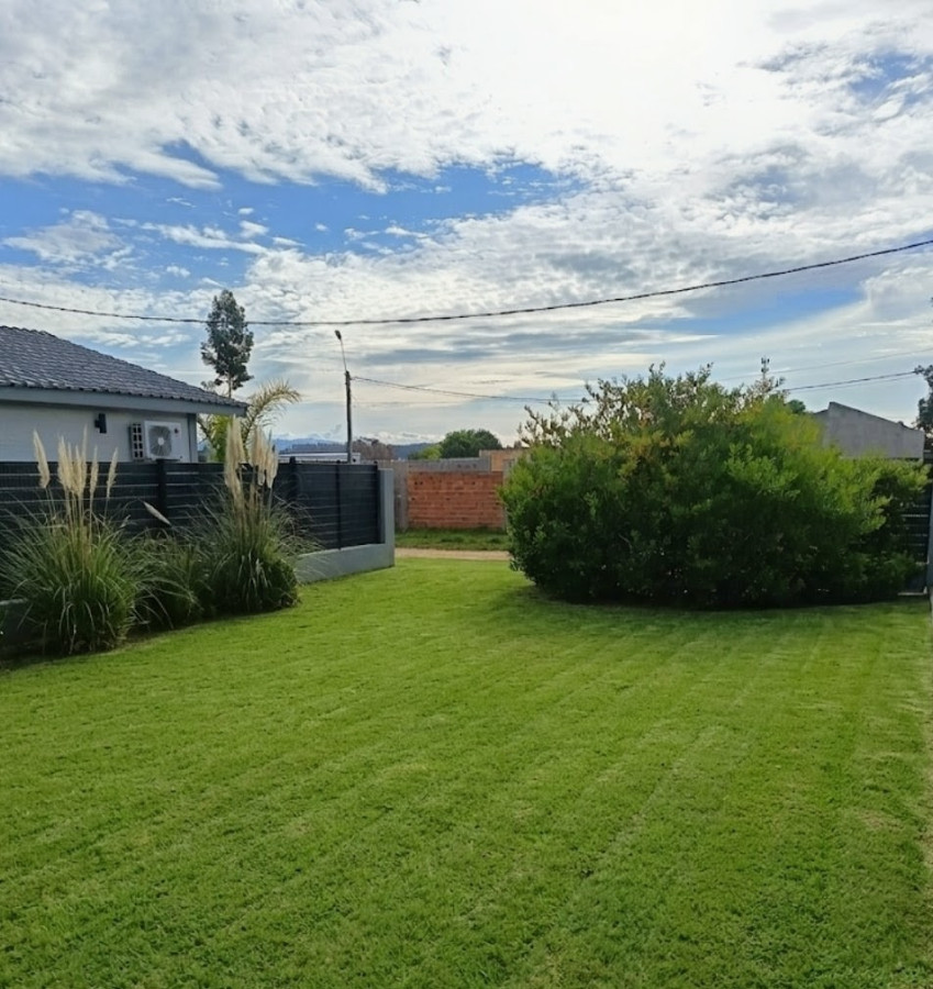 Oportunidad terreno de 300m2 en 4 hH 65 Mil Dolares 