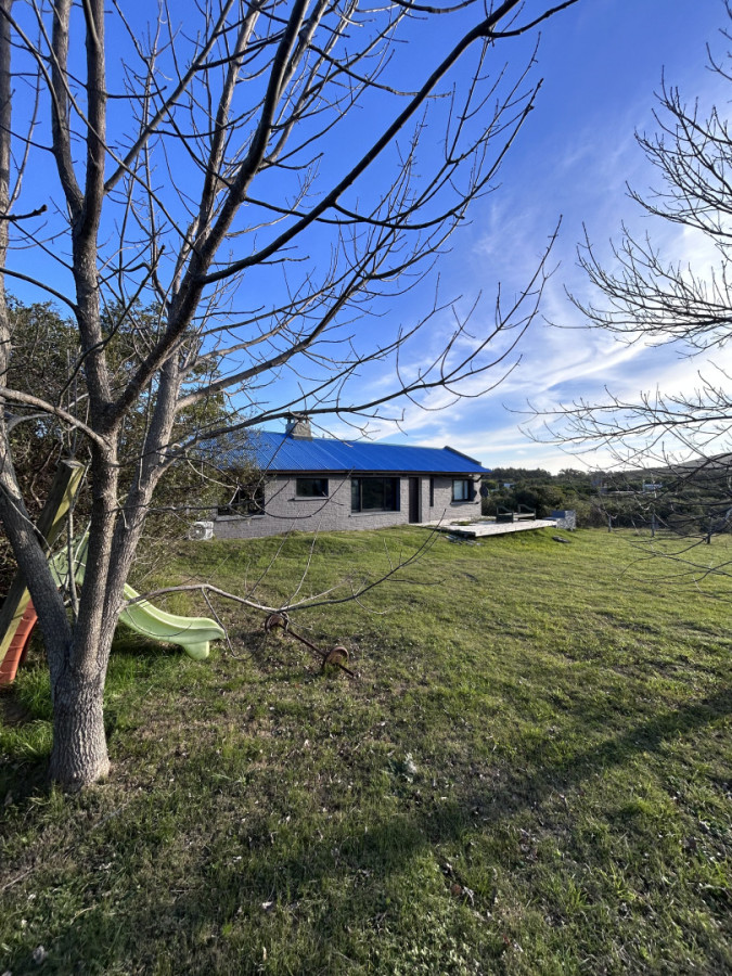 Casa en venta Punta Colorada 3 dormitorios vista a los cerros 