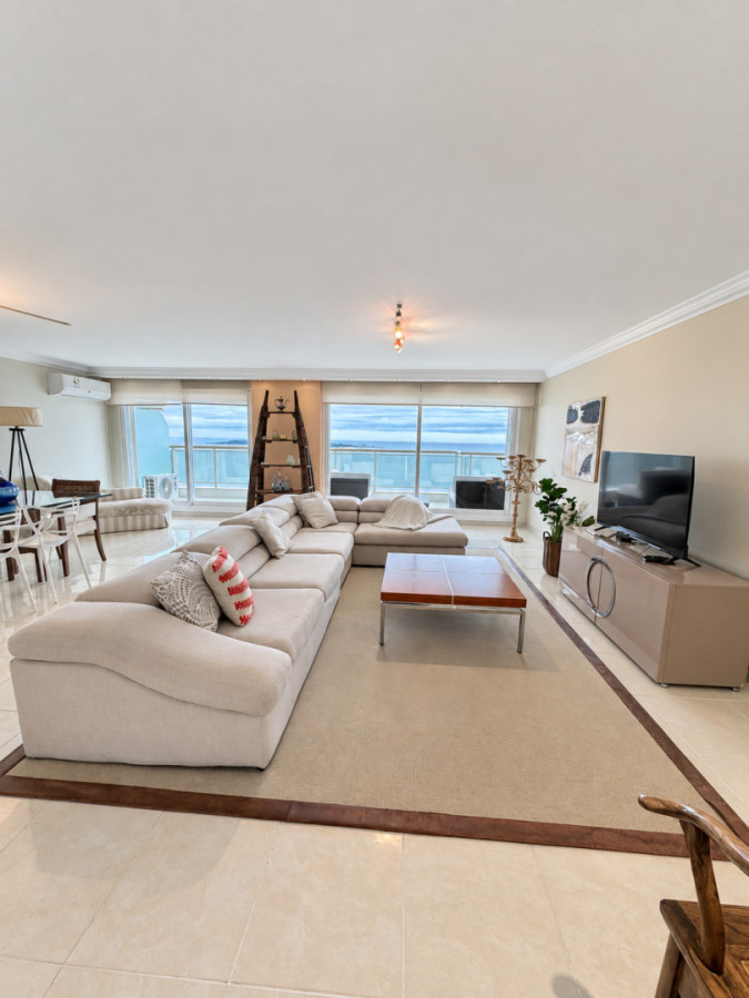 VENTA DE APARTAMENTO EXCLUSIVO EN EDIFICIO LE JARDIN RESIDENCE