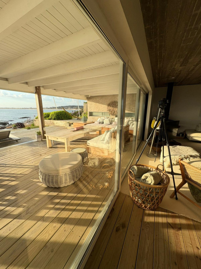 ALQUILER DE TEMPORADA CASA FRENTE AL MAR JOSE IGNACIO