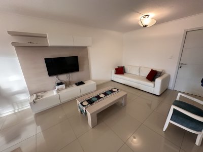 Apartamento en venta  1 dormitorio en Punta del Este, Playa Brava