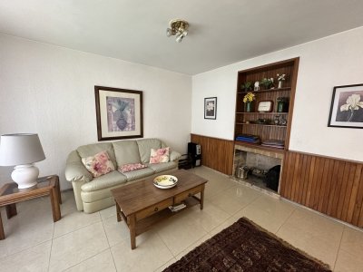 Apartamento en venta en Península  Ubicación privilegiada