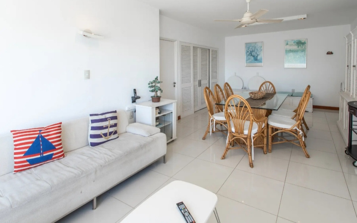 Alquiler apartamento de 2 dormitorios en Punta del Este península 