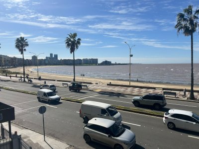 Apartamento en alquiler sobre Rambla Pocitos