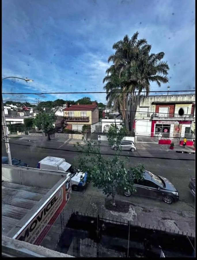 Luminoso Apartamento de 1 Dormitorio con Balcón sobre Calle Burgues