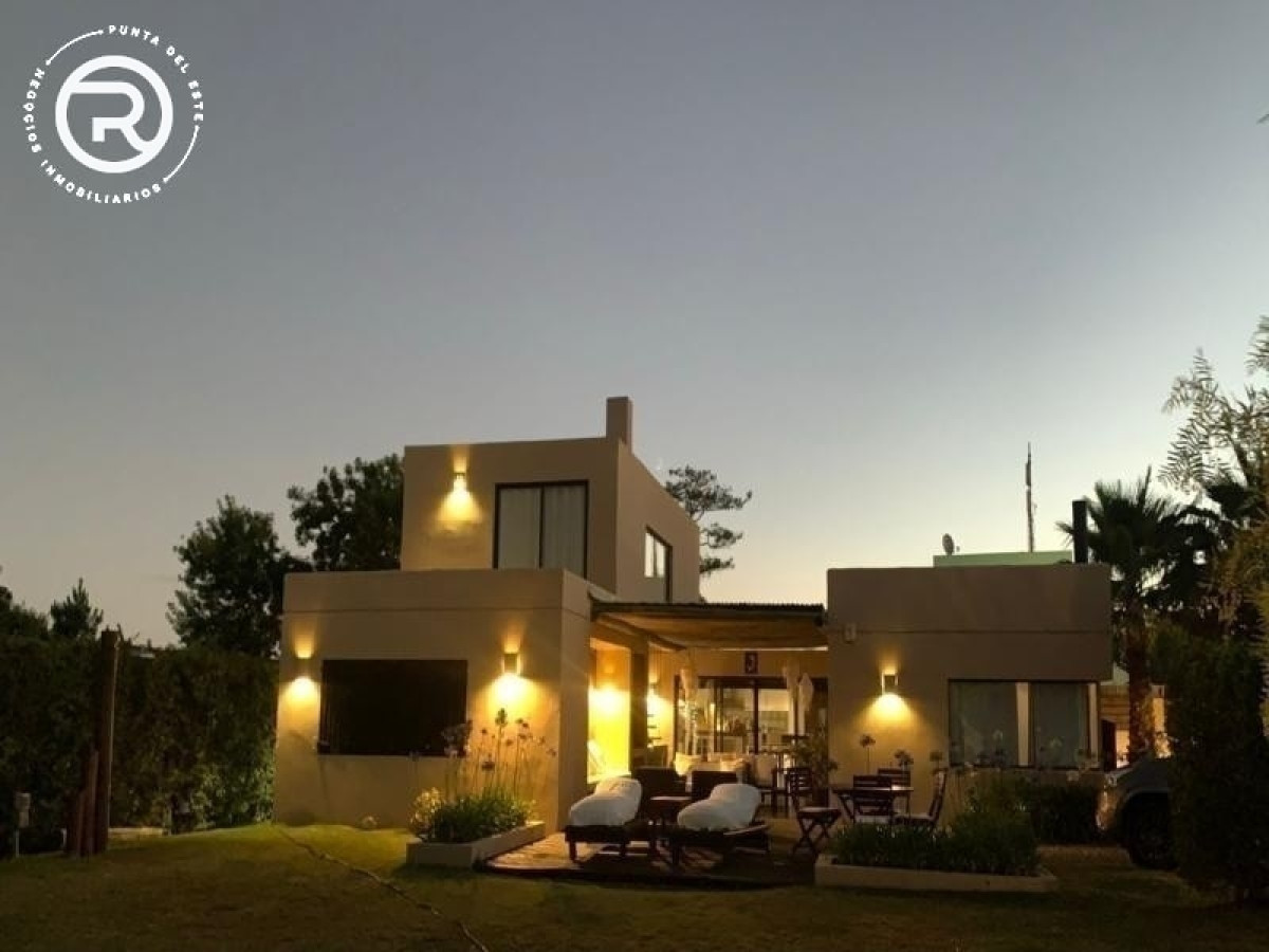 Acogedora y funcional casa en Balneario El Chorro