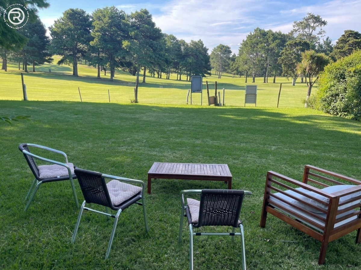 Terreno en venta de gran superficie barrio El  Golf, Punta del Este
