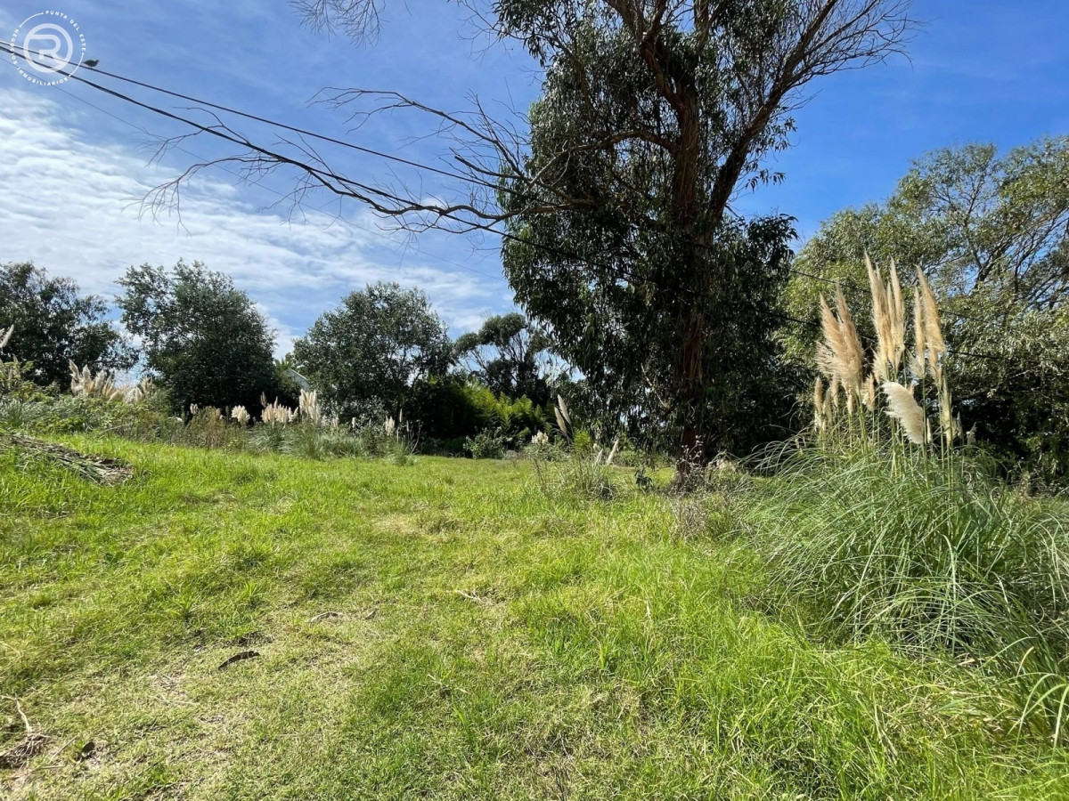Terreno ubicado en primeras calles de Balneario Buenos Aires