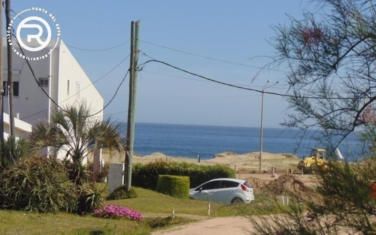 Excelente inversión, terrenos en venta en Balneario El Chorro muy cerca del mar