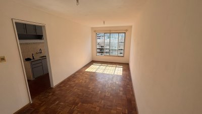 Alquiler de Apartamento De 2 Dormitorios En Palermo