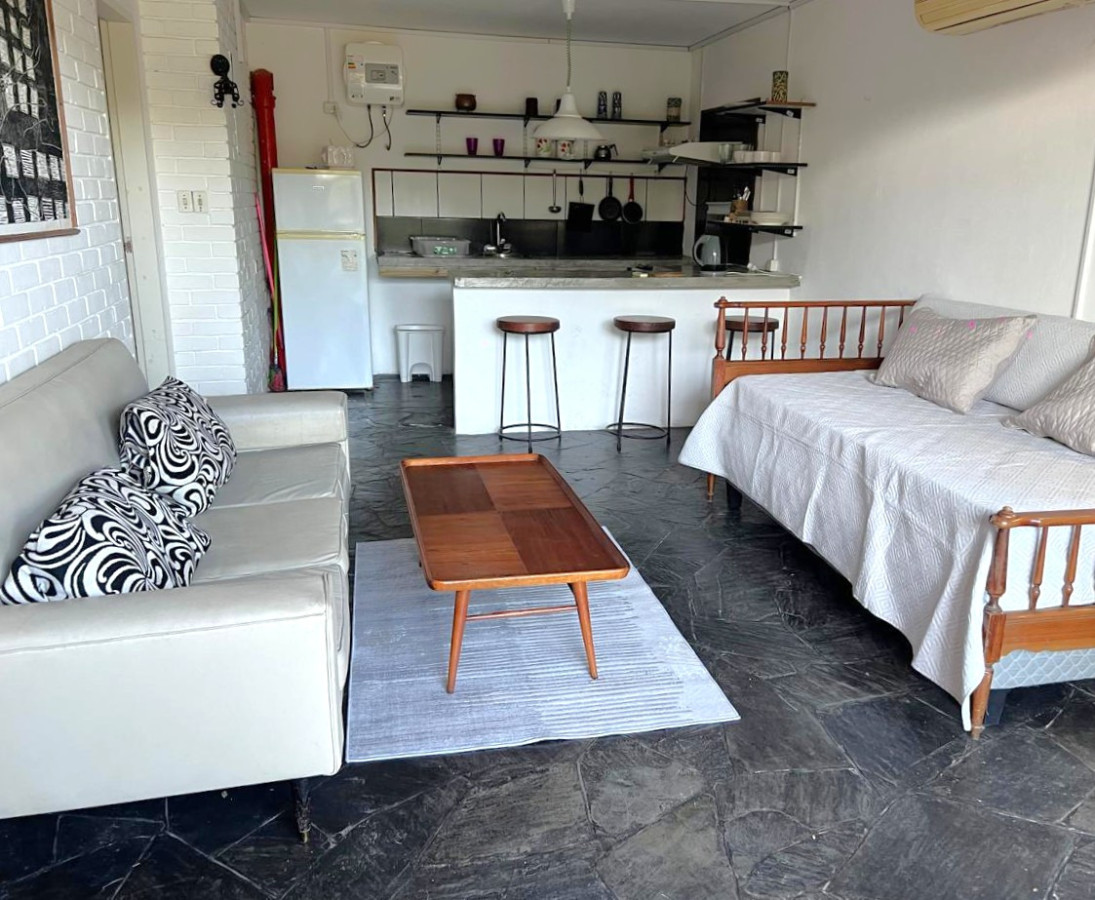 ALQUILER TEMPORAL 1 Dormitorio amueblado en Pinares Punta del Este