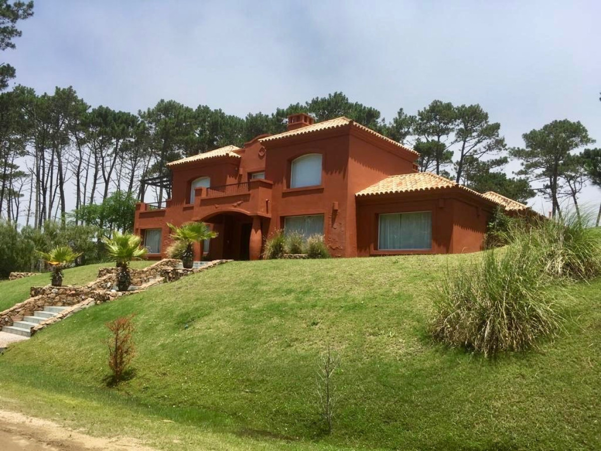 Casa en Manantiales 
